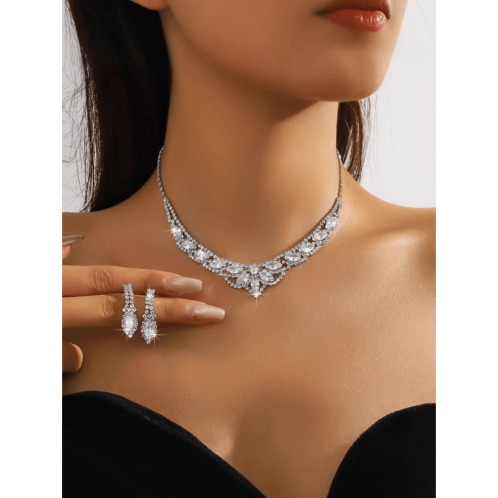 CZ V-Neck Teardrop Pendant Jewelry Set, Wo Gift Minimalist